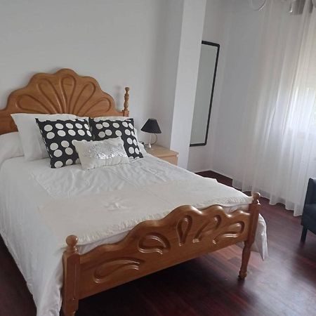 Vivienda Amplia Y Luminosa A Escasos Metros De La Playa De Cangas. Eksteriør billede